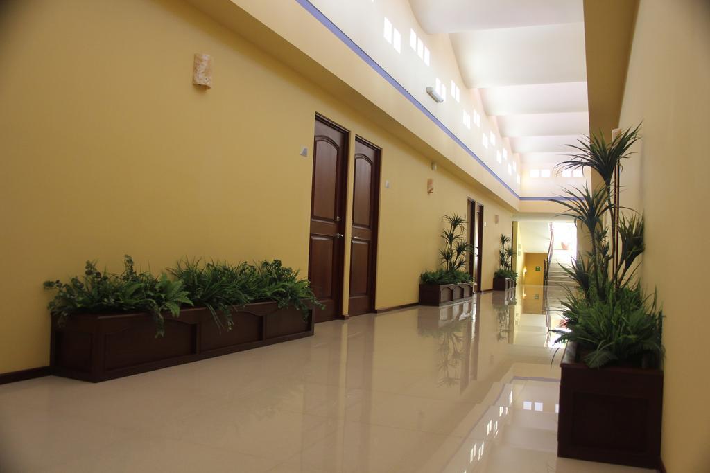 Hotel Cr Tehuacán Buitenkant foto