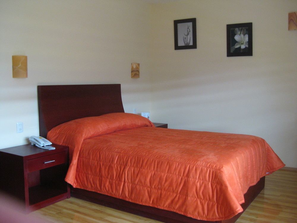 Hotel Cr Tehuacán Buitenkant foto