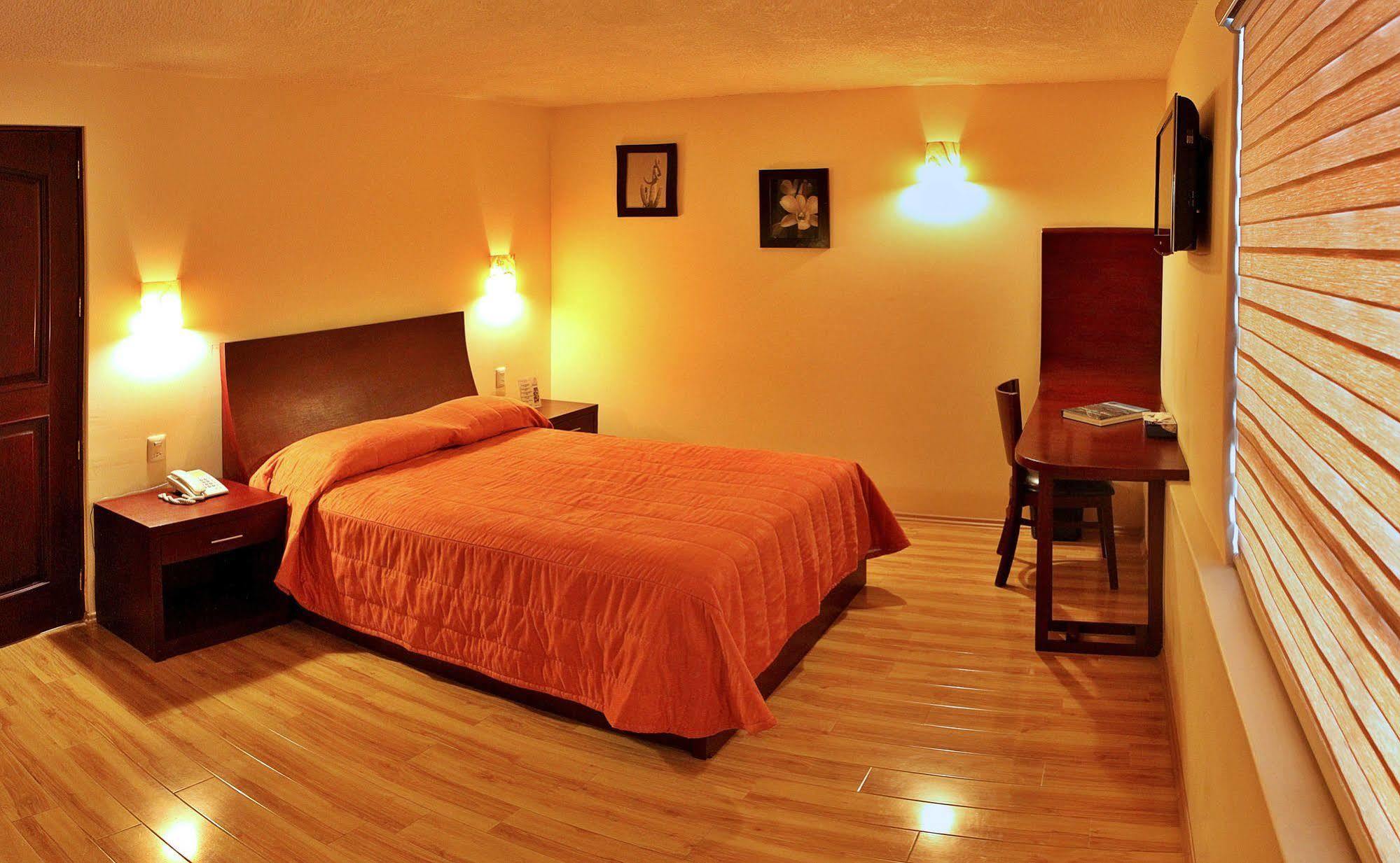 Hotel Cr Tehuacán Buitenkant foto